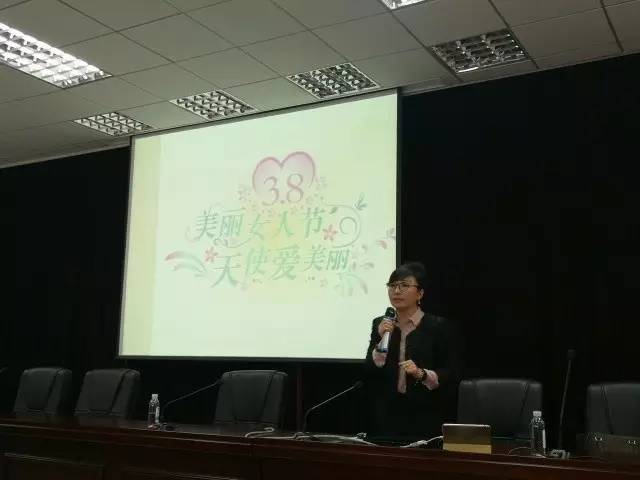 松江区：美丽女人节，最美是天使