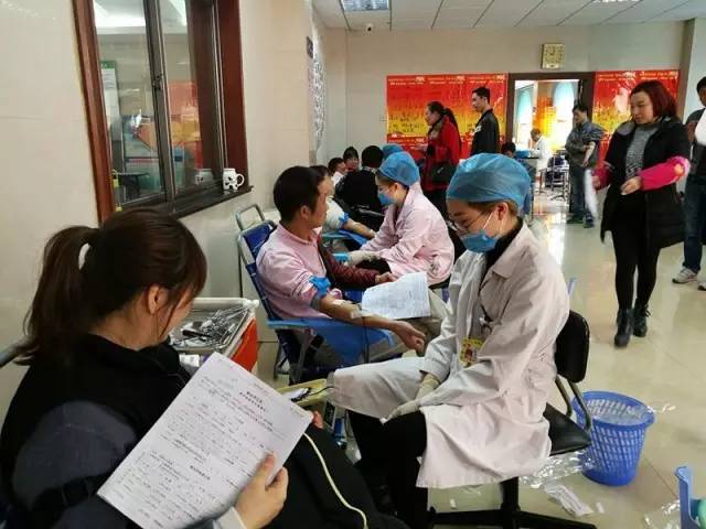 松江区：永丰街道顺利完成献血工作