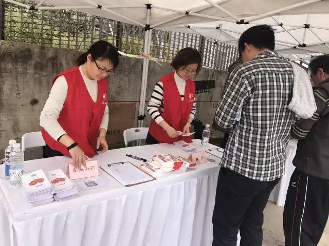 杨浦区：职工文化创意行主题宣传活动