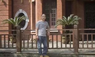 虹口区：无偿献血志愿者毛善峰