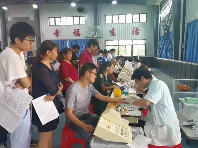 松江区：高温“烤”验，能量无限