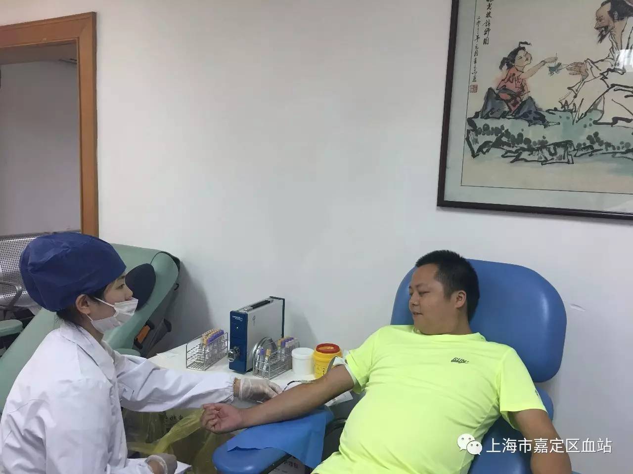 嘉定区：嘉定熊猫侠为生命接力！