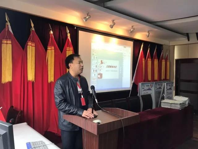 金山区：第十届中博学院献血活动