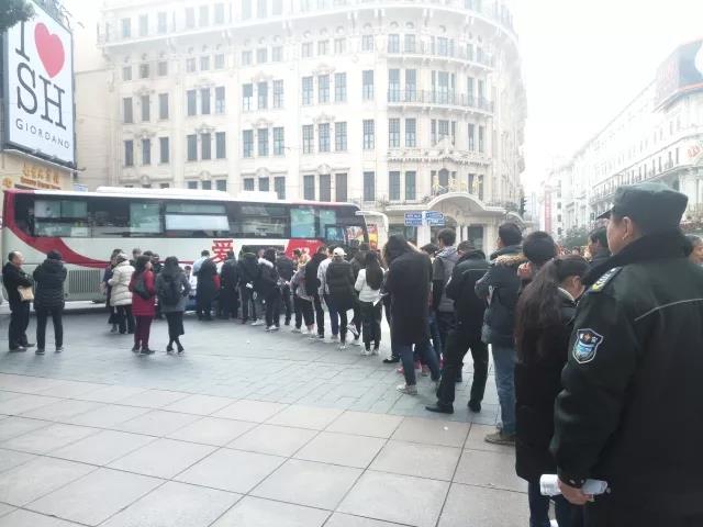 黄浦区：南京东路街道献血70000ml