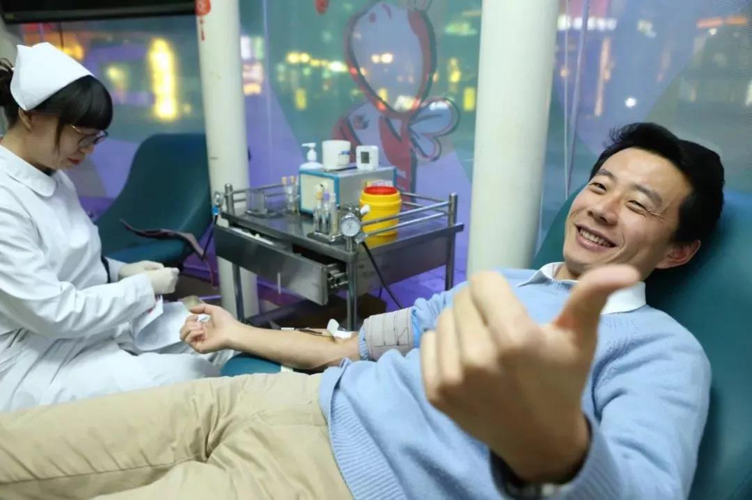 闵行区：“熊猫血”年轻经理在沪捐血救人