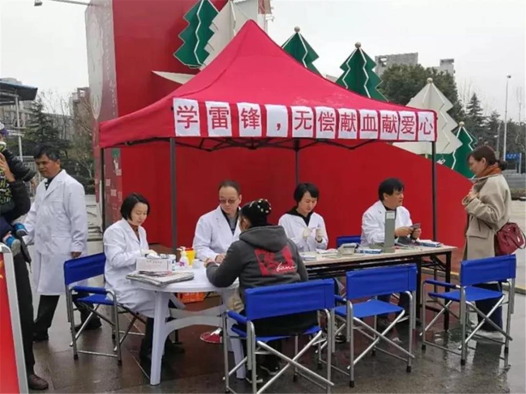 浦东新区：学雷锋、暖人心