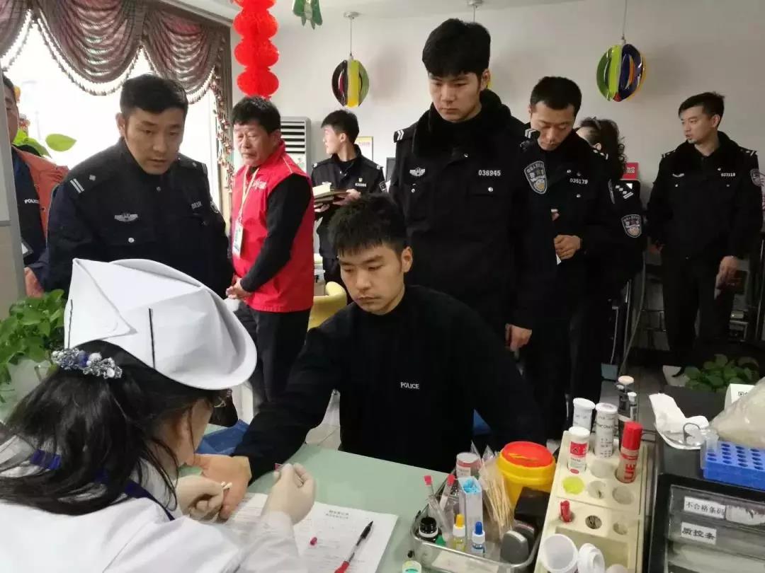 向雷锋同志学习，沪上580位爱心市民无偿献血