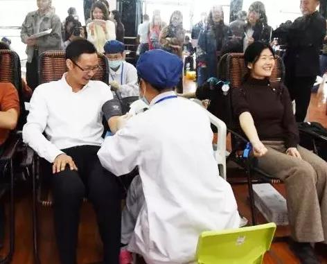 金山区：漕泾镇开展今年首次无偿献血