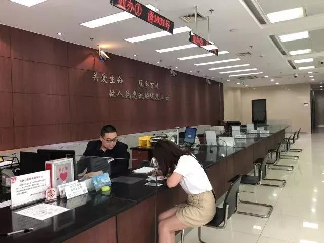 徐汇区：这个窗口有点“忙”