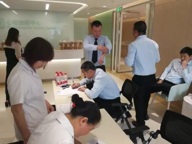 浦东新区：开展“六月，用行动庆祝世界献血者日”主题无偿献血活动