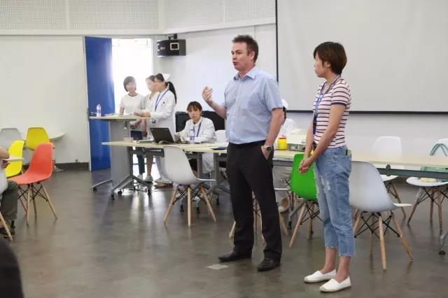 闵行区：米其林公司员工争相捐献热血获外籍老总点赞