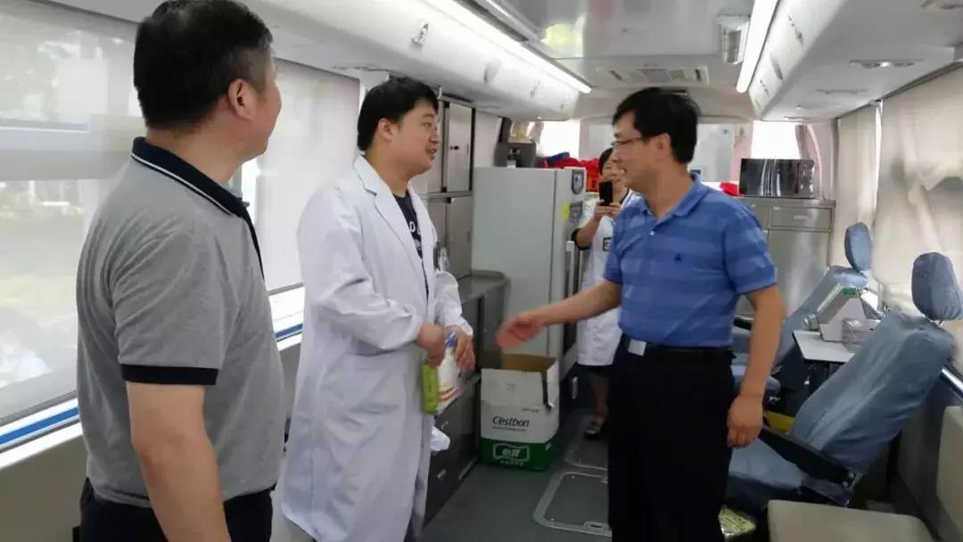 崇明区：高温送清凉 关爱沁人心