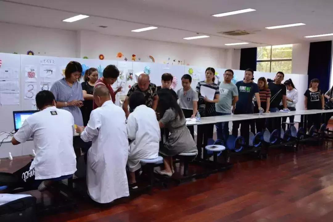 浦东新区：祝桥镇组织居民无偿献血活动