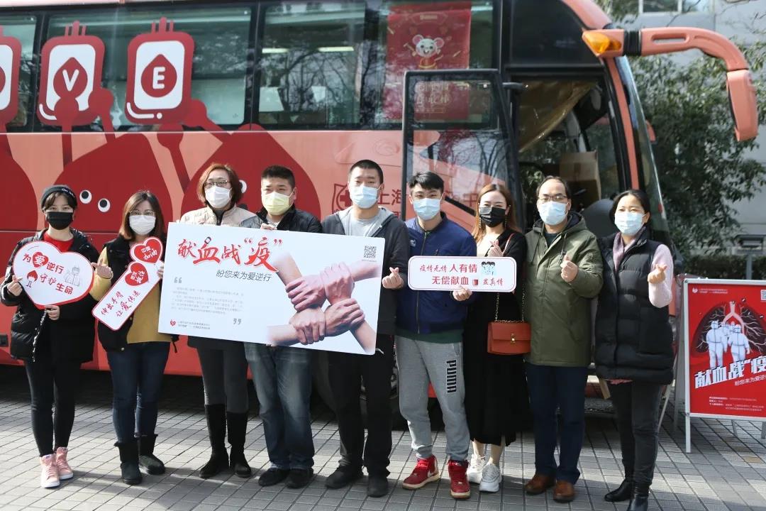 闵行区：政府机关党工委党员干部慷慨献血支援“前线”