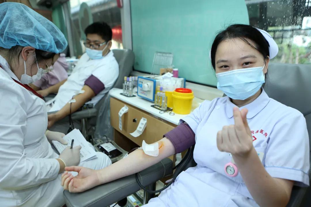 闵行区:梅陇镇菲豪工业园区团体无偿献血活动