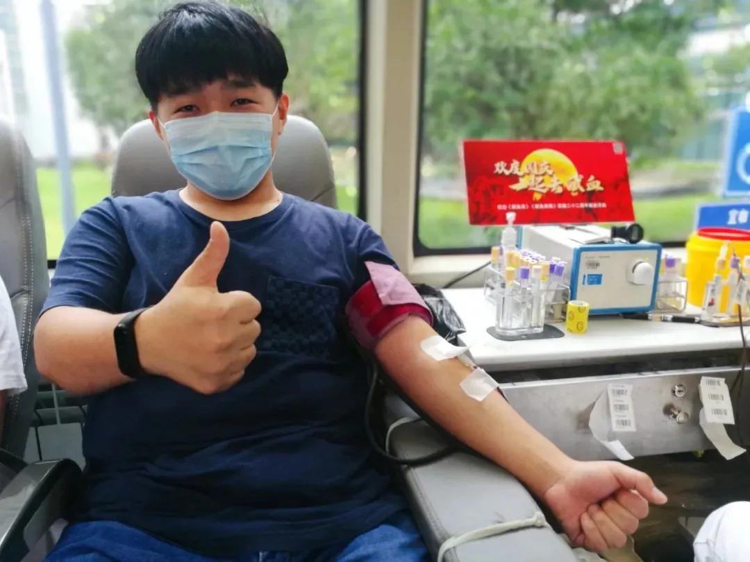 虹口区:上海家化联合股份有限公司团体无偿献血活动