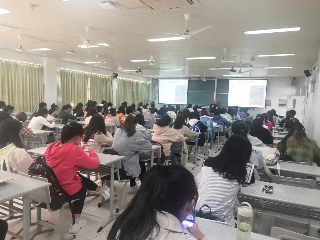 徐汇区：无偿献血知识进校园 人人争当宣传员