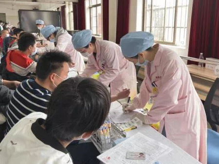 青浦区:练塘镇团体无偿献血活动