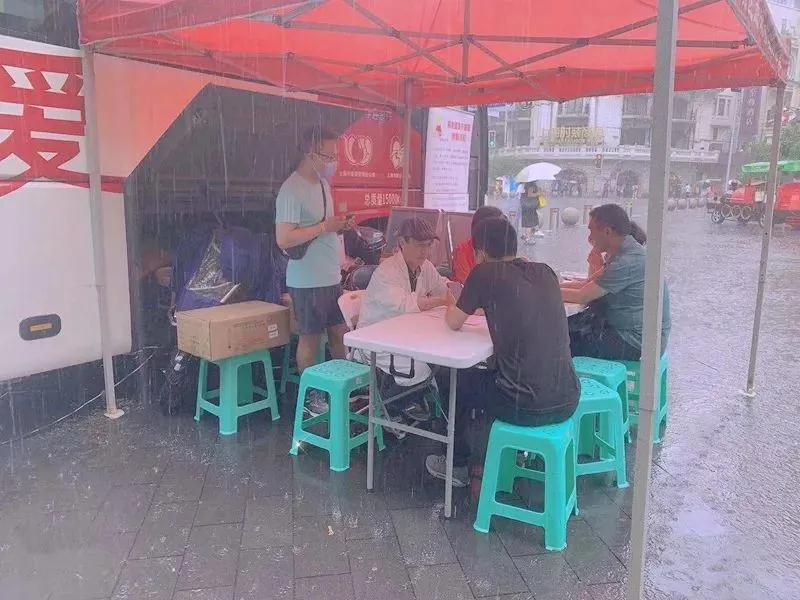 崇明区:用热血让生命继续跳动