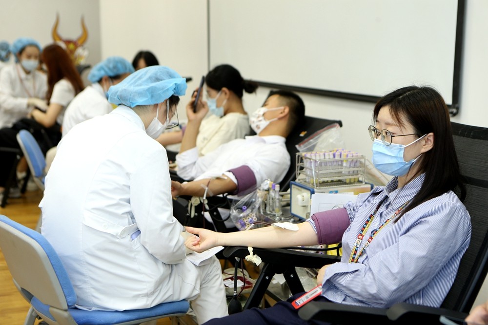闵行区: 旺旺集团员工团体无偿献血活动