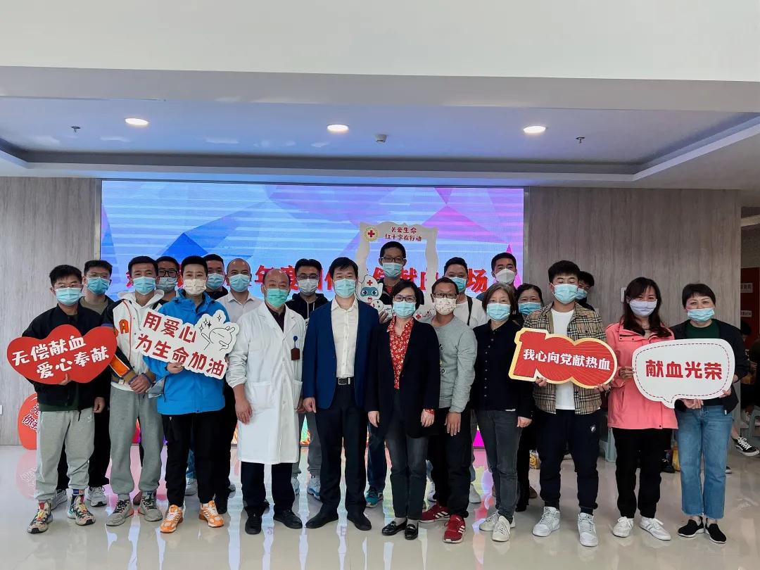 松江区：佘山镇文体中心团体无偿献血应急演练活动