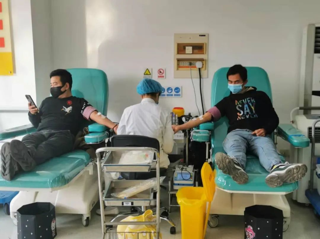 黄浦区：献点滴爱心，助生命续航——上海市建工集团团体无偿献血活动